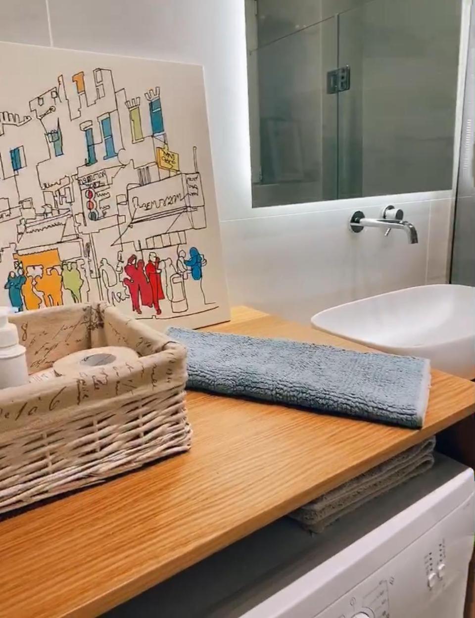 Cozy Newly Renovated 1 Bedroom Apartment In The Heart Of Атина Екстериор снимка
